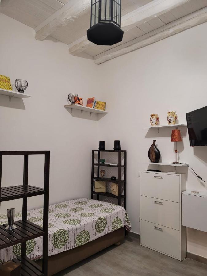 Sepe 4 Canti Apartment Palermo Exterior photo